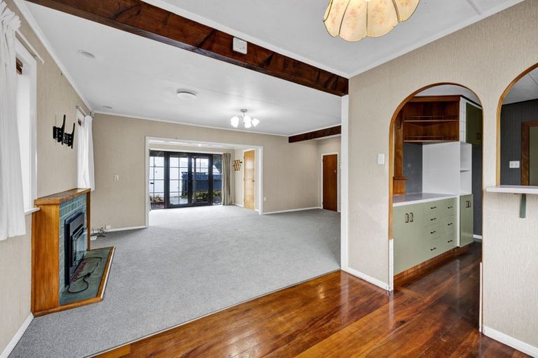 Photo of property in 96 Fairfield Road, Hawera, 4610