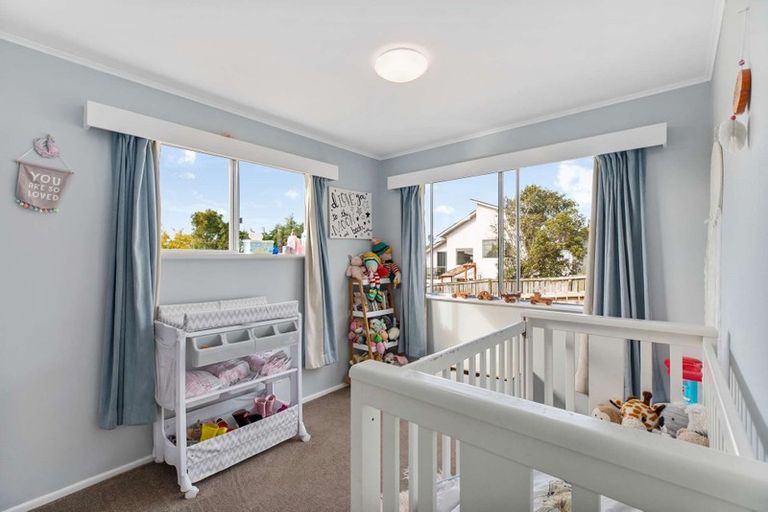 Photo of property in 2/259 Royal Road, Massey, Auckland, 0614