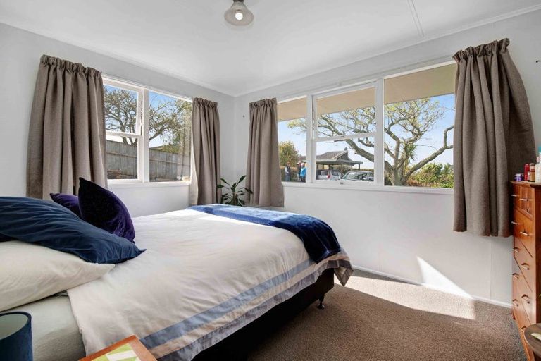 Photo of property in 211 Hibiscus Coast Highway, Red Beach, 0932