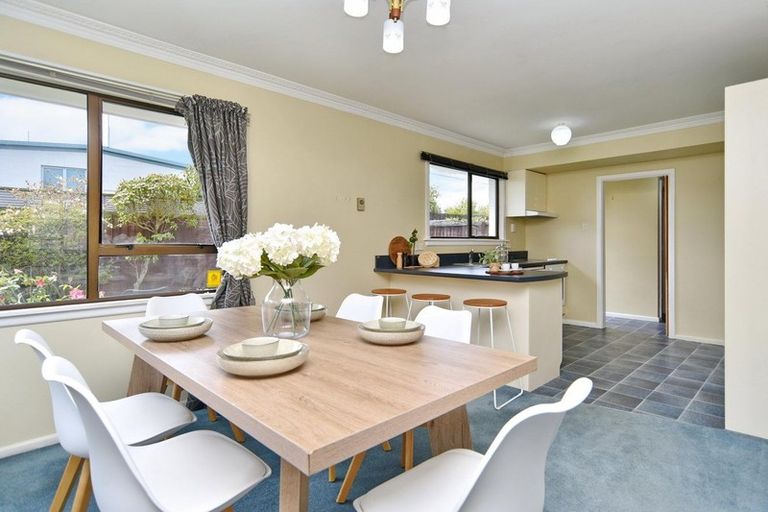 Photo of property in 1/1 Rosedale Place, Avonhead, Christchurch, 8042