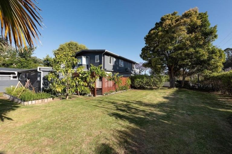 Photo of property in 2 Florance Avenue, Russell, 0202