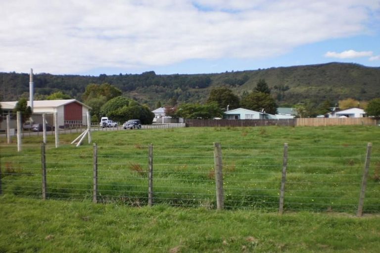 Photo of property in 73-79 Pitt Street, Palmerston North, 4410