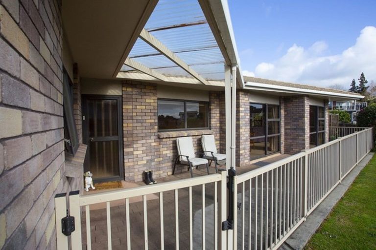 Photo of property in 114 Moana Anu Anu Avenue, Whangamata, 3620