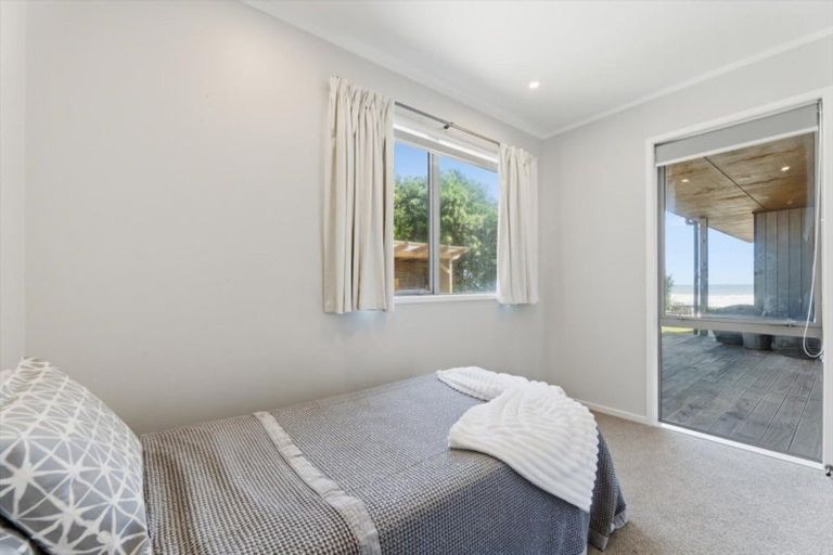 Photo of property in 211 Pukehina Parade, Pukehina, Te Puke, 3189