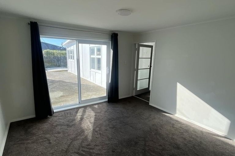 Photo of property in 12 Beauchamp Street, Tawa, Wellington, 5028