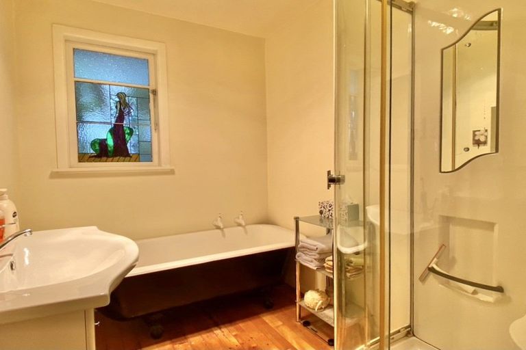 Photo of property in 15 Charles Street, Carterton, 5713