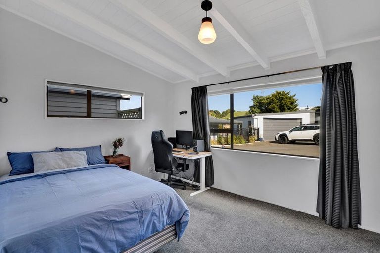 Photo of property in 11a Ash Place, Whalers Gate, New Plymouth, 4310