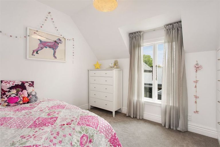 Photo of property in 20 Poynder Avenue, Merivale, Christchurch, 8014