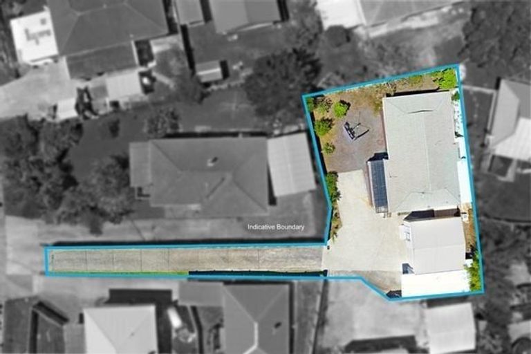 Photo of property in 42a Farwood Drive, Henderson, Auckland, 0612