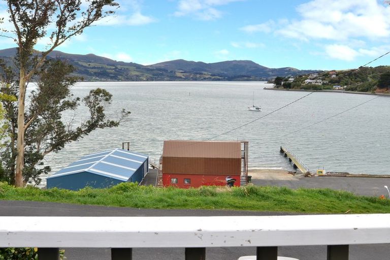 Photo of property in 41 Marine Parade, Macandrew Bay, Dunedin, 9014