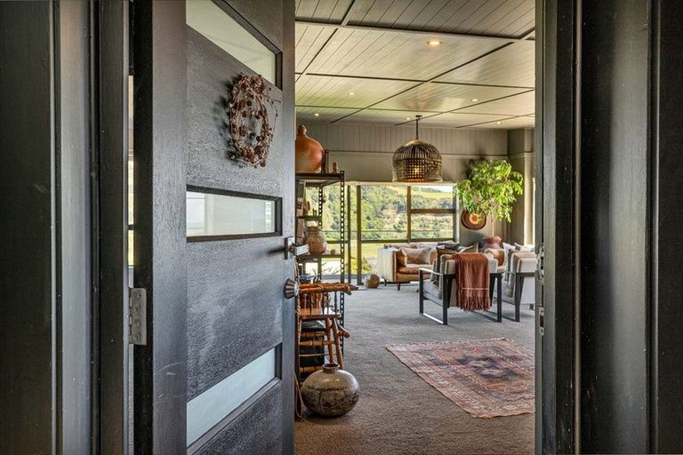 Photo of property in 69 North Street, Mokau, 4376