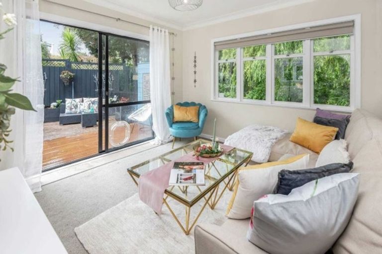 Photo of property in 3/230 Bucklands Beach Road, Bucklands Beach, Auckland, 2012