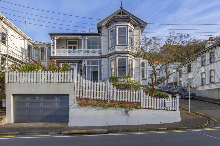 Photo of property in 26 Grant Road, Thorndon, Wellington, 6011