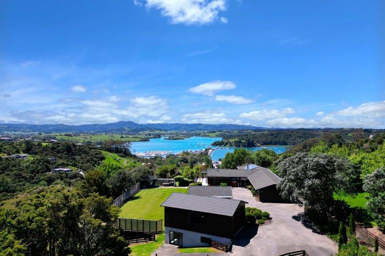 Photo of property in 76 Brick Bay Drive, Sandspit, Warkworth, 0982