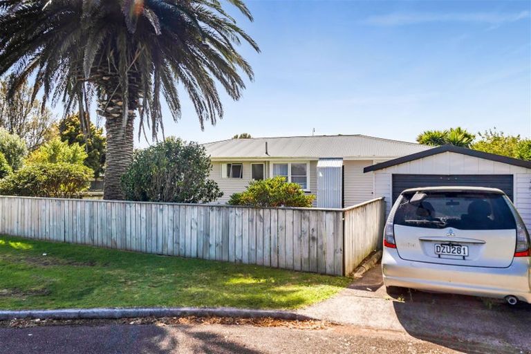 Photo of property in 2 Antonia Place, Bell Block, New Plymouth, 4312