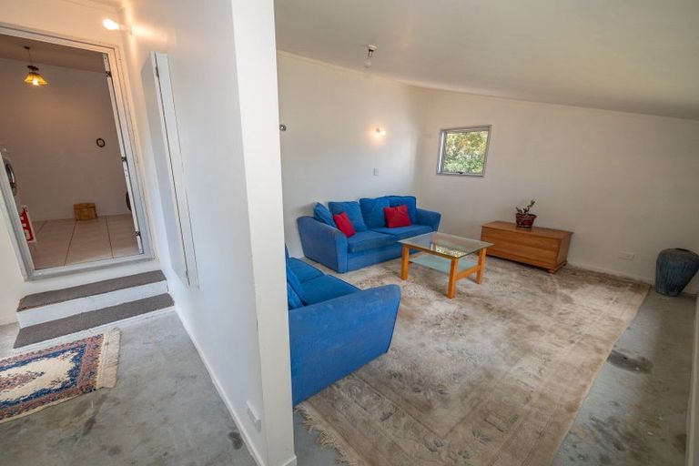 Photo of property in 43 Stratford Drive, Cable Bay, 0420