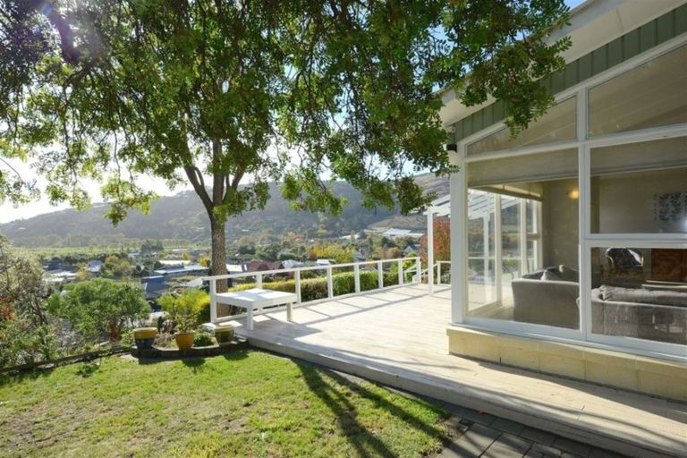 Photo of property in 4 Flinders Road, Heathcote Valley, Christchurch, 8022