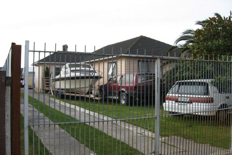 Photo of property in 12 Russell Road, Wainuiomata, Lower Hutt, 5014