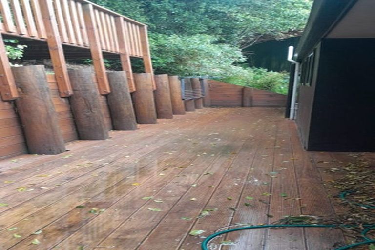 Photo of property in 18 Appleton Place, Karori, Wellington, 6012