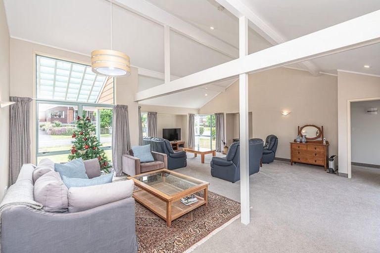 Photo of property in 17 Norfolk Drive, Otamatea, Whanganui, 4500