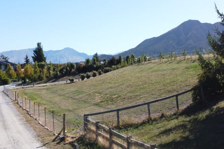 Photo of property in 14a Sam John Place, Lake Hawea, 9382