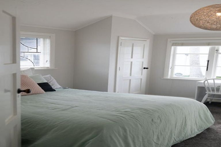 Photo of property in 1/27 Huka Road, Birkenhead, Auckland, 0626