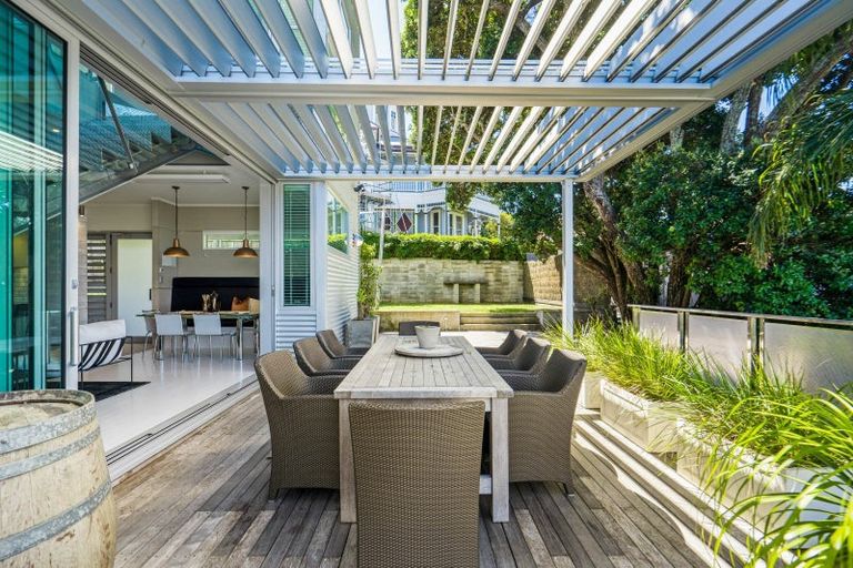 Photo of property in 75a Arthur Street, Onehunga, Auckland, 1061