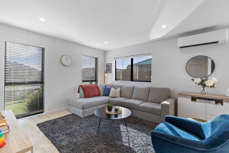 Photo of property in 52 Stationmasters Way, Prebbleton, 7604