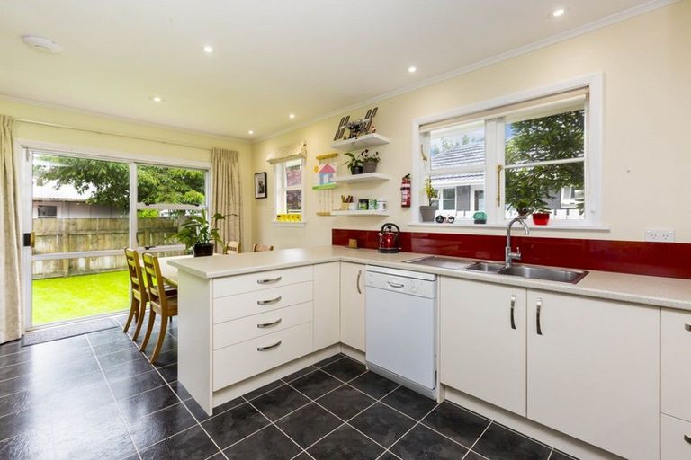 Photo of property in 44 Seddon Street, Wallaceville, Upper Hutt, 5018