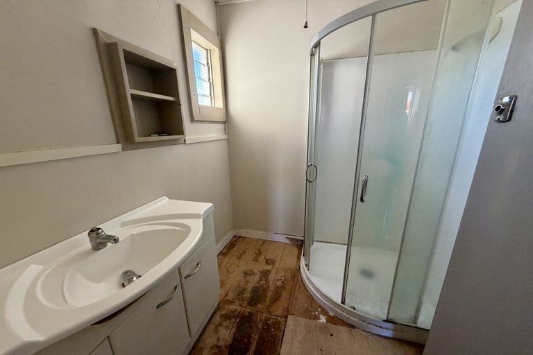 Photo of property in 12 Christian Street, Dannevirke, 4930