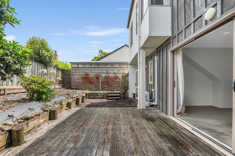 Photo of property in 50a Arawa Street, New Lynn, Auckland, 0600