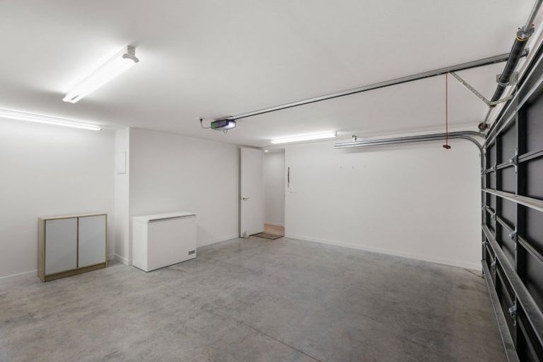 Photo of property in 1156a South Road, Oakura, 4314