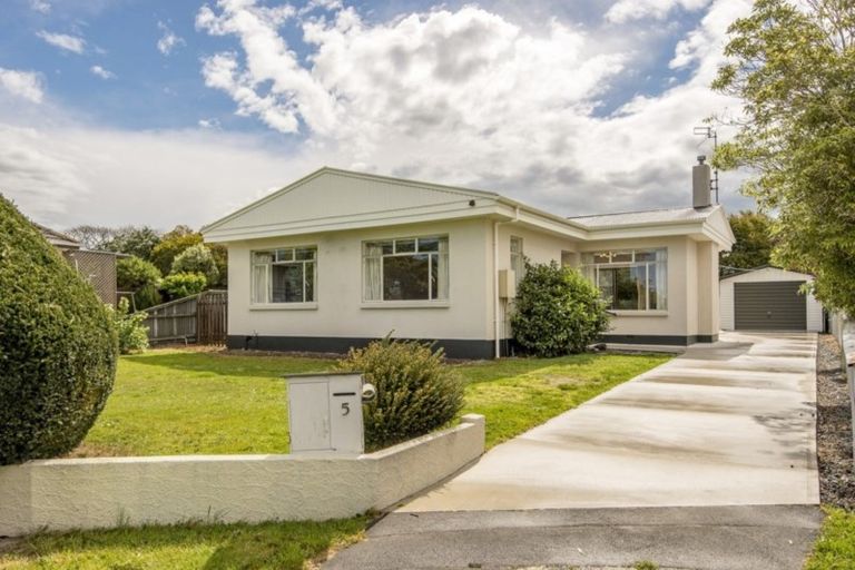 Photo of property in 5 Orrick Crescent, Avondale, Christchurch, 8061