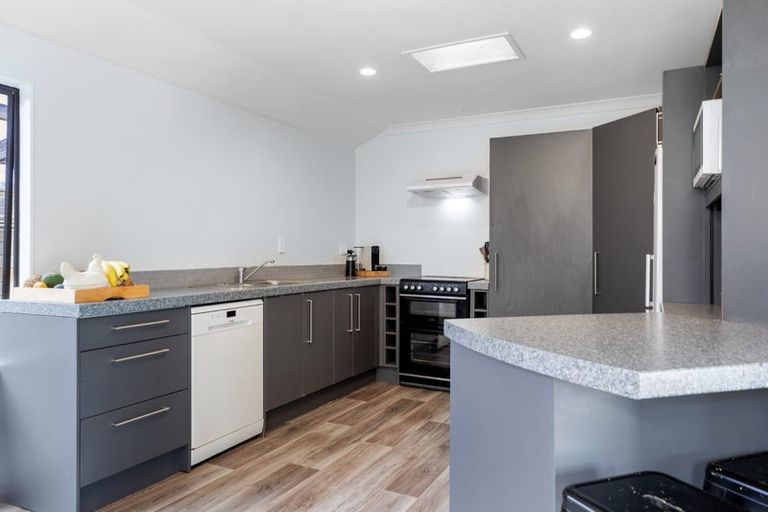 Photo of property in 98 Bell Street, Judea, Tauranga, 3110