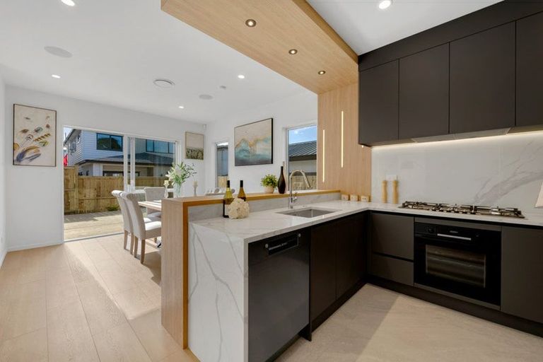 Photo of property in 15 Sagitta Drive, Flat Bush, Auckland, 2019