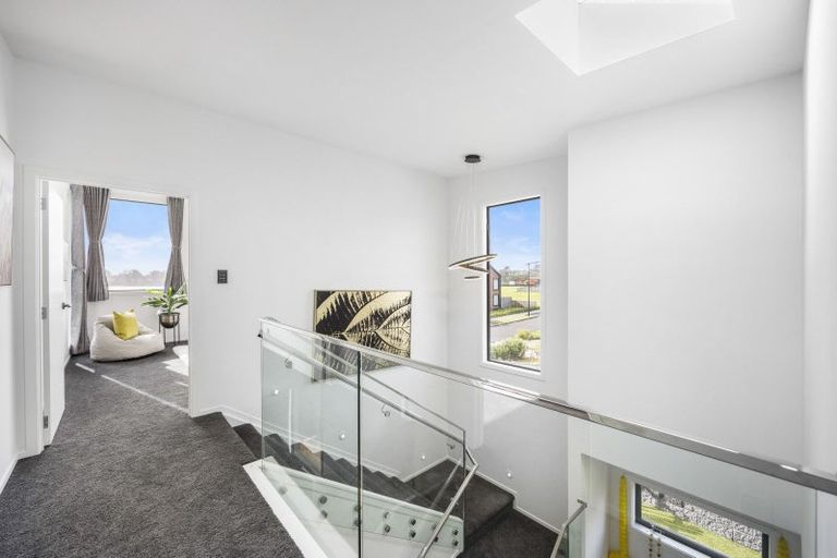 Photo of property in 32 Tahuna Minhinnick Drive, Glenbrook, Waiuku, 2681