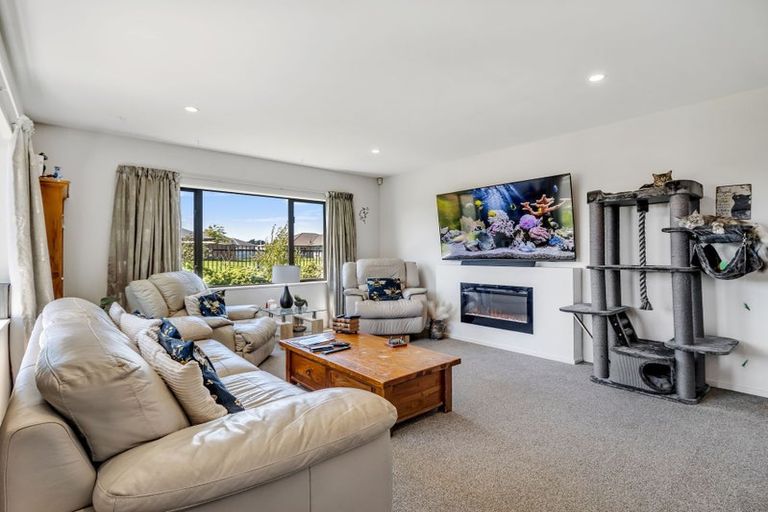 Photo of property in 41 Koura Drive, Rangiora, 7400