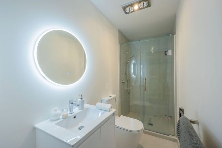 Photo of property in 8e Jupiter Street, Rosehill, Papakura, 2113