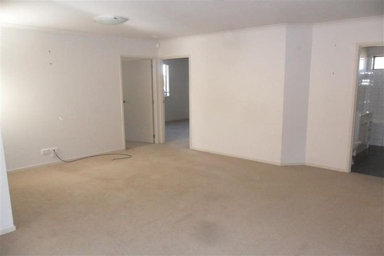 Photo of property in 20e Waione Avenue, Te Atatu Peninsula, Auckland, 0610