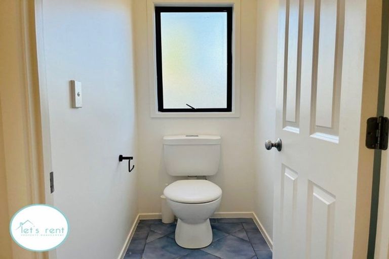 Photo of property in 60 Sheriff Place, Randwick Park, Auckland, 2105