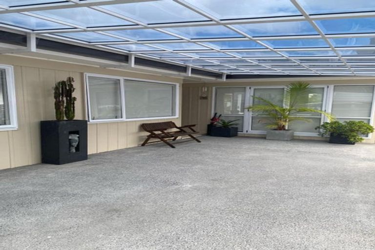Photo of property in 105 Sandspit Road, Shelly Park, Auckland, 2014