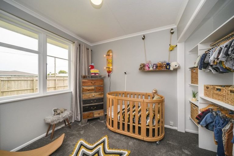 Photo of property in 79 Sutherland Crescent, Westbrook, Palmerston North, 4412