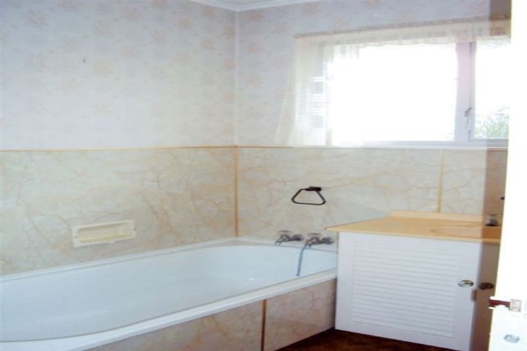 Photo of property in 1/181 Queenspark Drive, Parklands, Christchurch, 8083