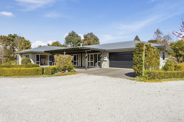 Photo of property in 93 Acacia Heights Drive, Acacia Bay, Taupo, 3385