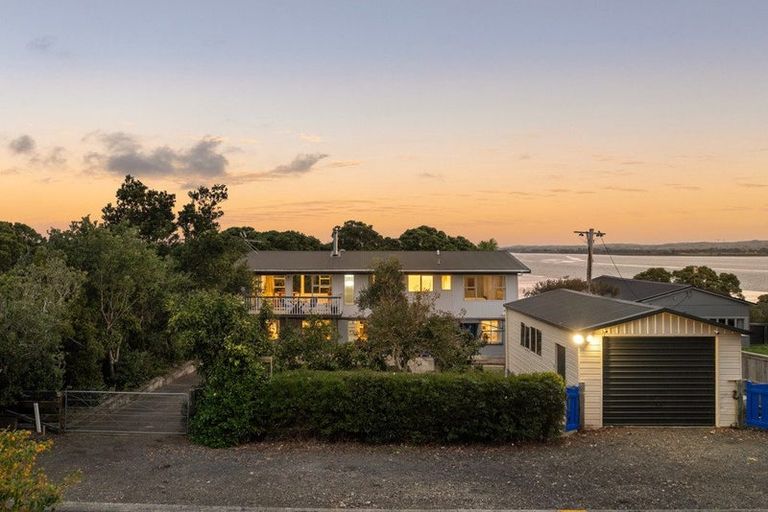 Photo of property in 48 Ronald Avenue, Glenbrook, Waiuku, 2681