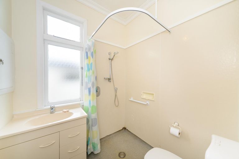 Photo of property in 3 Rata Street, Roslyn, Palmerston North, 4414