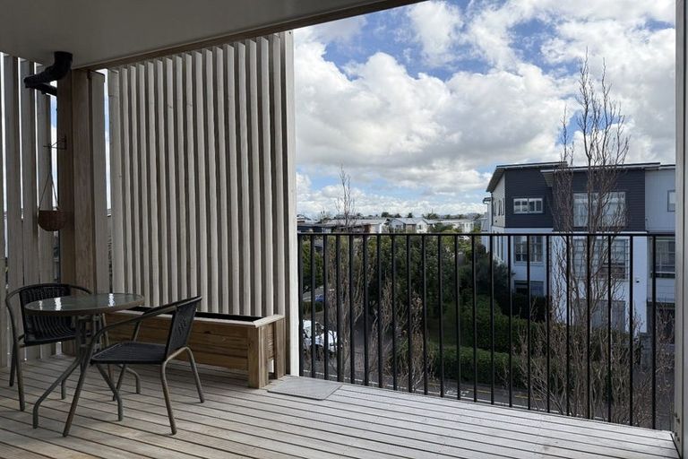 Photo of property in 10/165 Hobsonville Point Road, Hobsonville, Auckland, 0616