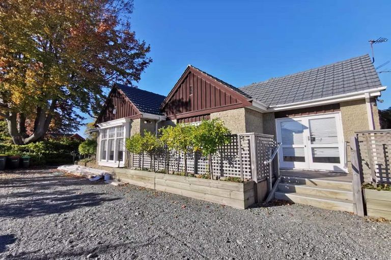 Photo of property in 157 Fendalton Road, Fendalton, Christchurch, 8041