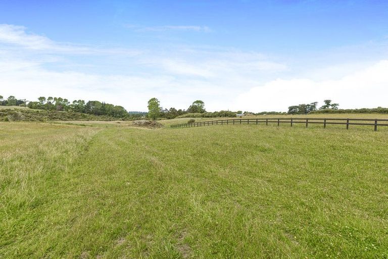 Photo of property in 430 Charles Road, Karaka, Papakura, 2580