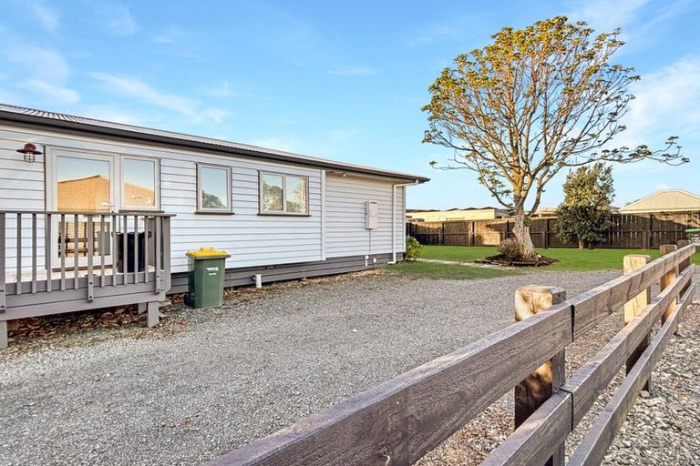 Photo of property in 233a Point Wells Road, Point Wells, 0986